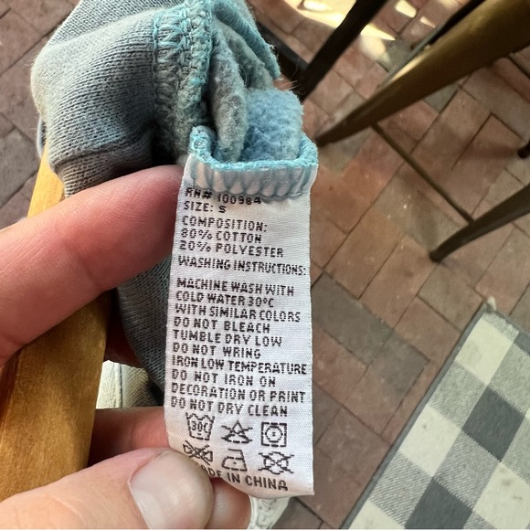 Clearwater Beach Crewneck! The shark tee! Amazing quality and feel! GC Size S - Picture 2 of 8